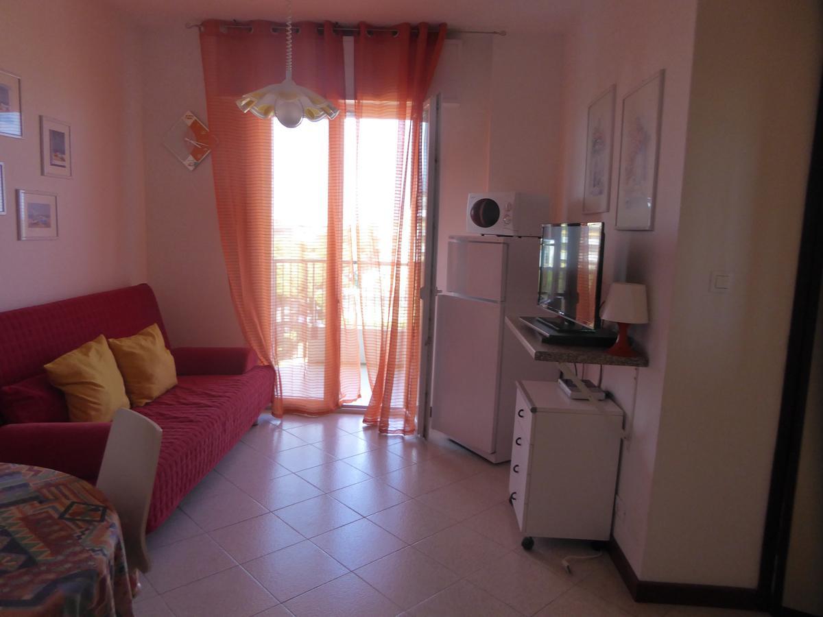 Residence Zeta - Walterigato Apartments Solo Per Famiglie Jesolo Extérieur photo